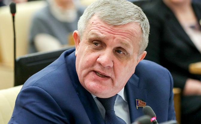 На фото: депутат Госдумы от КПРФ Николай Коломейцев