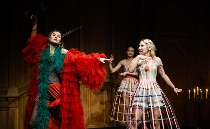 «Лубянский гример» зовет встретить весну под брызги шампанского в Новом театре