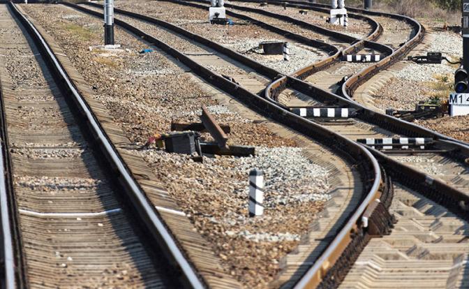 В Приморском крае пытались подорвать состав с военной техникой