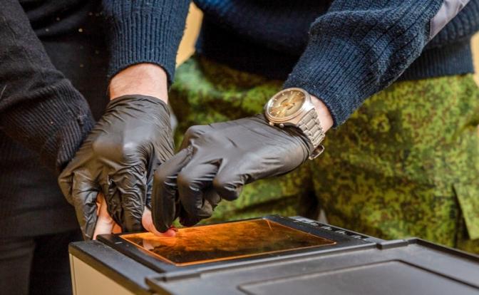 В Госдуме разработали законопроект об обязательной дактилоскопии добровольцев ВС РФ