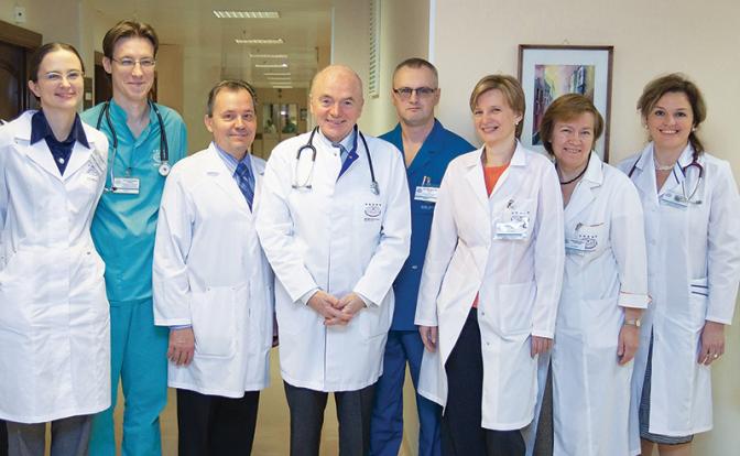 На фото: врачи