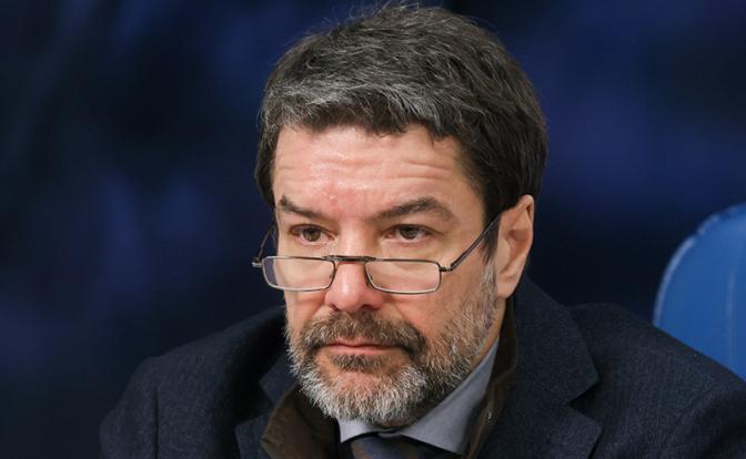 На фото: руководитель пресс-службы думской фракции коммунистов Александр Ющенко