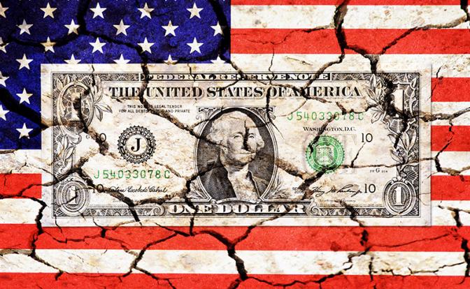 Экс-советник ЦРУ предсказал потрясение международной валютной системы из-за БРИКС