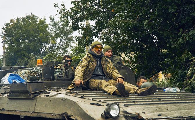 Военкоры «РВ»: Украинские боевики на бронетехнике США начали атаку на Запорожском фронте