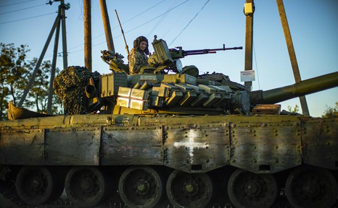 ВСУ перебрасывают под Купянск оперативные резервы, в том числе танки и бронемашины