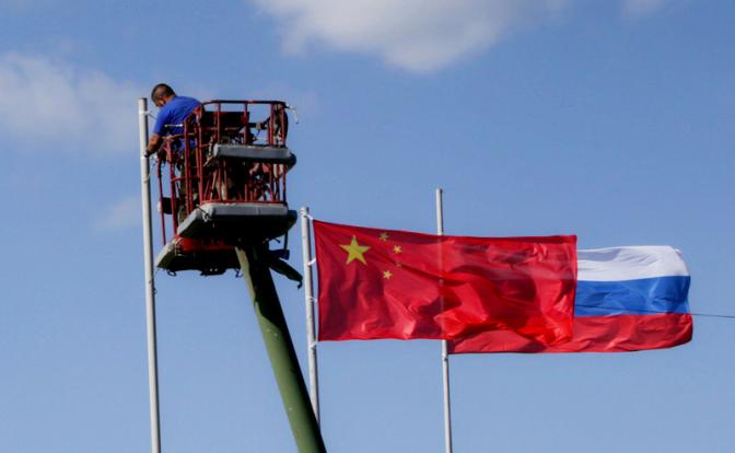 Ищенко рассказал, как Россия и Китай собираются победить США