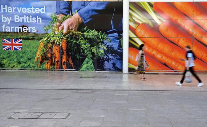 The New York Times: в Лондоне украинские хирурги работают грузчиками в супермаркетах