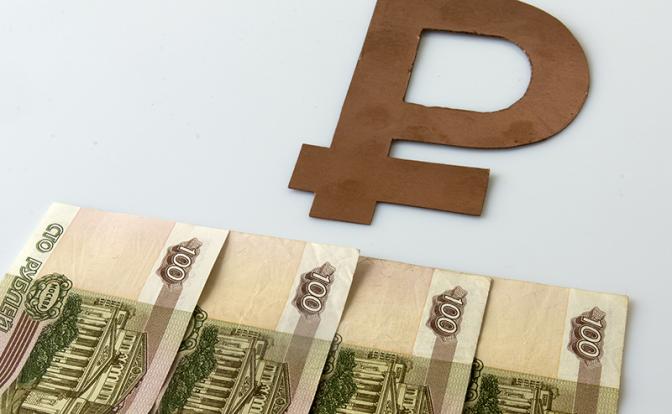 Юрист оценила, как на россиянах отразится увеличение МРОТ