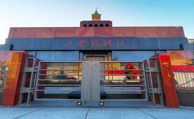 На фото: мавзолей В.И. Ленина на Красной площади.