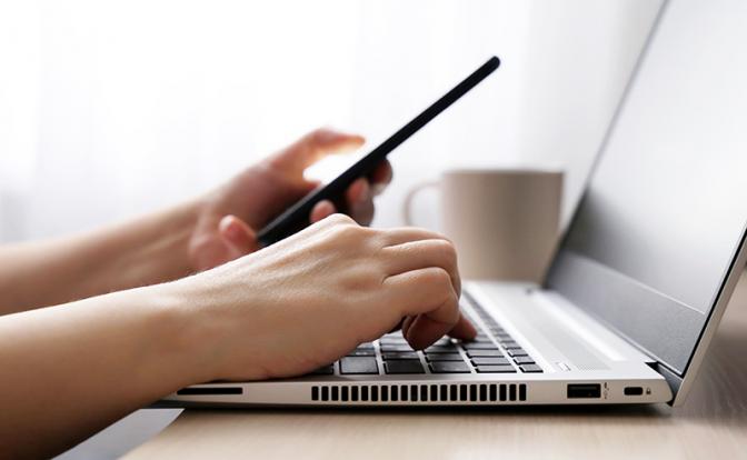 Путин запретил использовать иностранную электронную почту при регистрации на российских сайтах