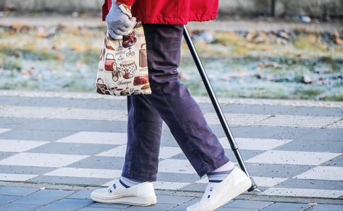 Политолог объяснил, почему в Европе поднимают пенсионный возраст до 74 лет