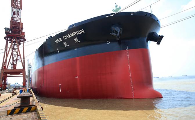 Китай значительно увеличил импорт нефти из России