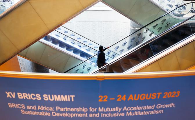 Профессор Катасонов: Решения на саммите БРИКС примут политические, а не экономические