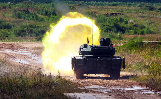На фото: танк Т-14 "Армата"