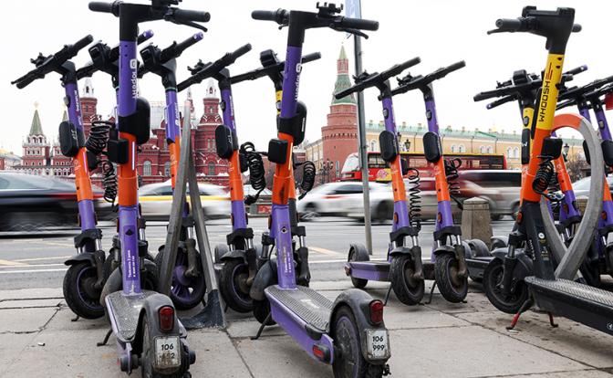 Володин намекнул на жесткие санкции для электросамокатчиков в России