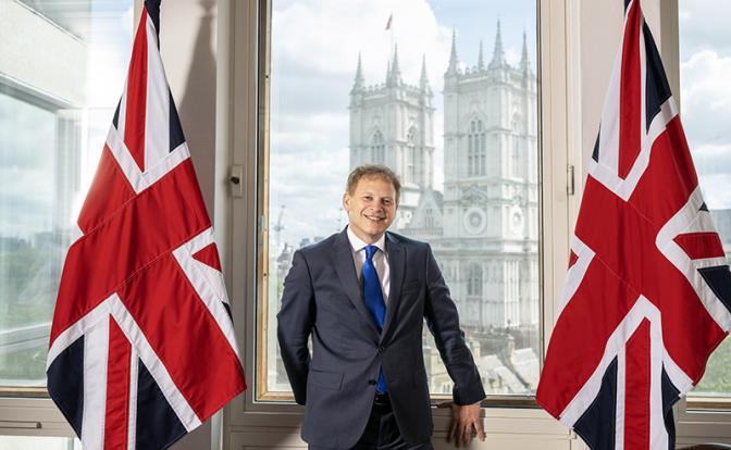 На фото: Грант Шэппс