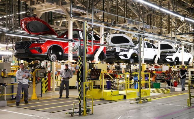 Узбекистан отправил первую партию граждан страны для работы на «АвтоВАЗе»