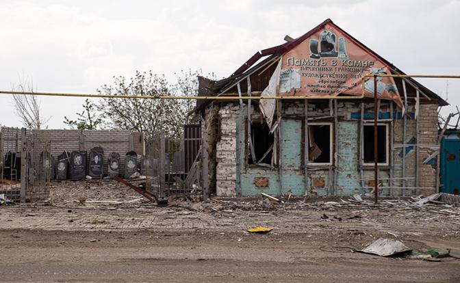 Попасная в ЛНР восстановлению не подлежит - Файзуллин