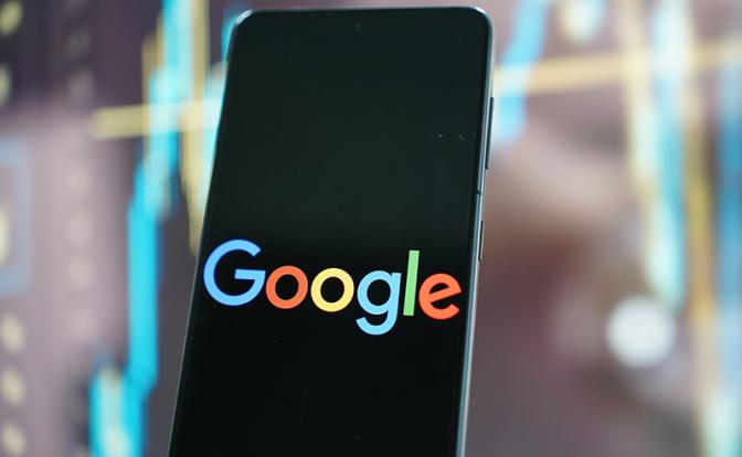 Google разрешит подросткам пользоваться ИИ-поисковиком