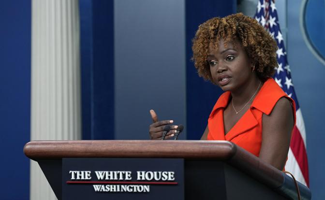 На фото: пресс-секретарь Белого дома Карин Жан-Пьер