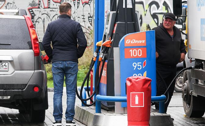 ФАС потребовала от нефтяных компаний и АЗС снизить цены на топливо