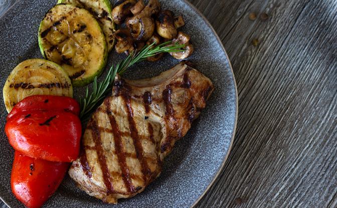 Доктор Супрунов рассказал, почему нельзя отказываться от мяса