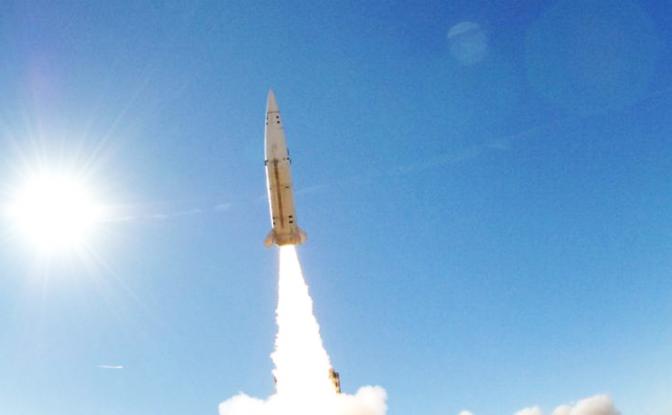 На фото: ракета ATACMS