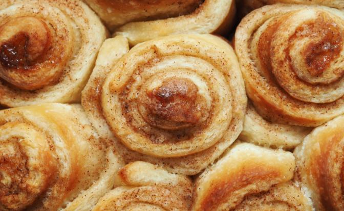 Врач Умнов: Любовь к сладостям может привести к серьезным последствиям