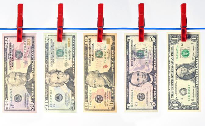 Эксперт Юденков сделал прогноз курса доллара к Новому году