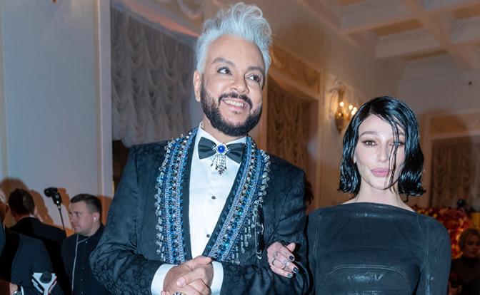 На фото: блогер Анастасия Ивлеева и певец Филипп Киркоров