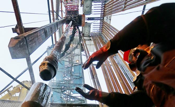 Запад проиграл: Bloomberg пишет о «буме нефтяных скважин» в РФ