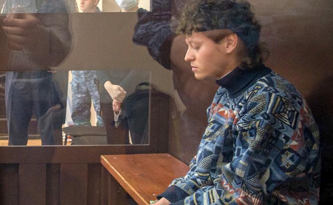 На фото: певец Эдуард Шарлот