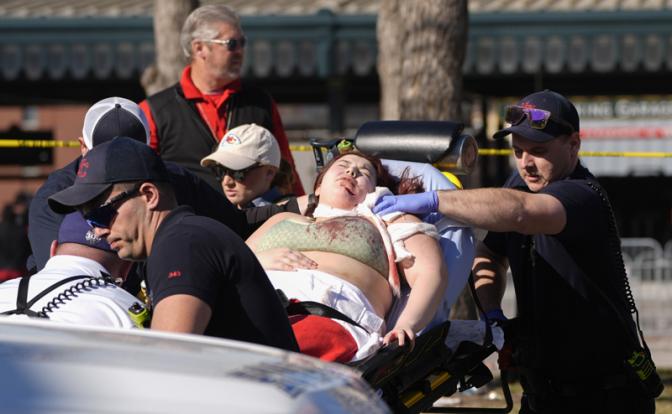 Число пострадавших в результате стрельбы в Канзас-Сити продолжает расти