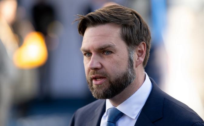 На фото: Джеймс Дэвид «J.D.» Вэнс, сенатор от Республиканской партии США