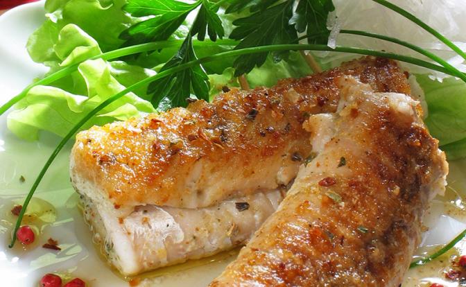 Россиянкам назвали продукты для красоты волос