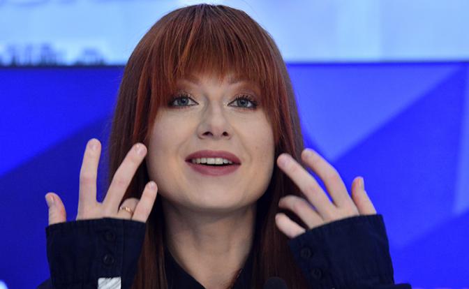 На фото: певица Юлия Савичева