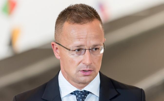 На фото: глава МИД Венгрии Петер Сийярто