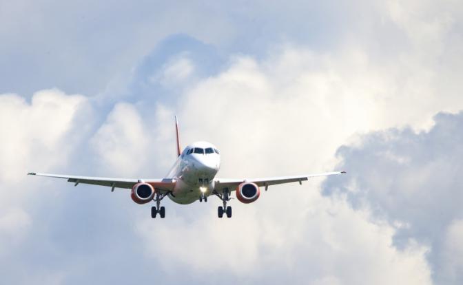 Раненого участника СВО сняли с рейса из-за запаха сигарет