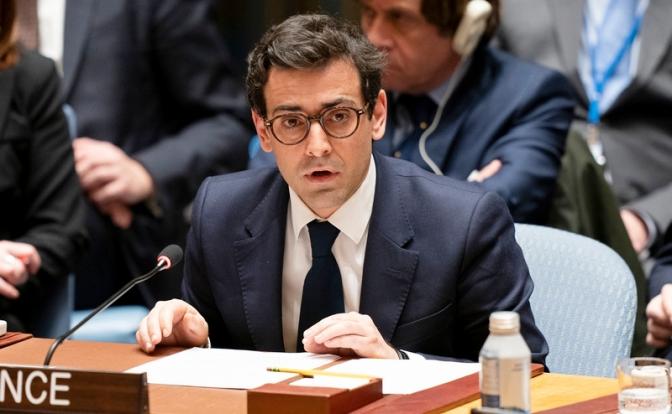 На фото: глава МИД Франции Стефан Сежурне