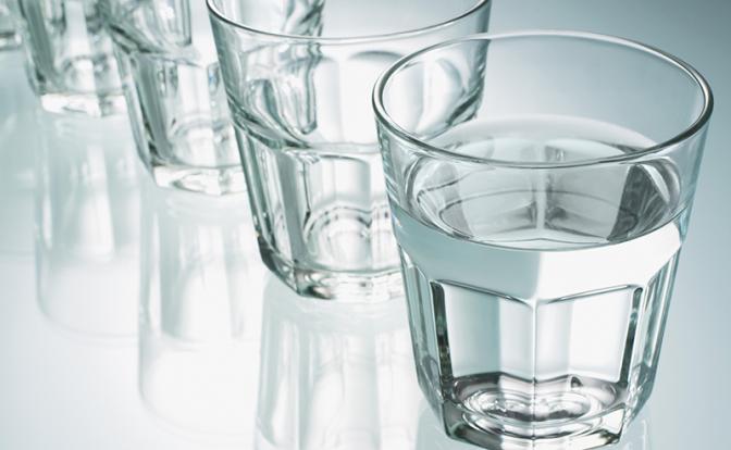 Названы вызывающие жажду заболевания