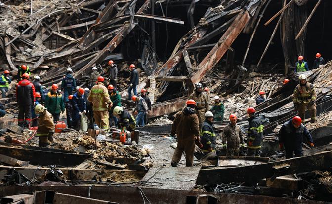 МЧС: Специалисты завершили разбор завалов в «Крокус Сити Холле»