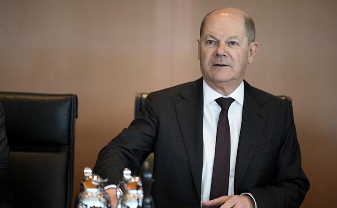 На фото: канцлер ФРГ Олаф Шольц