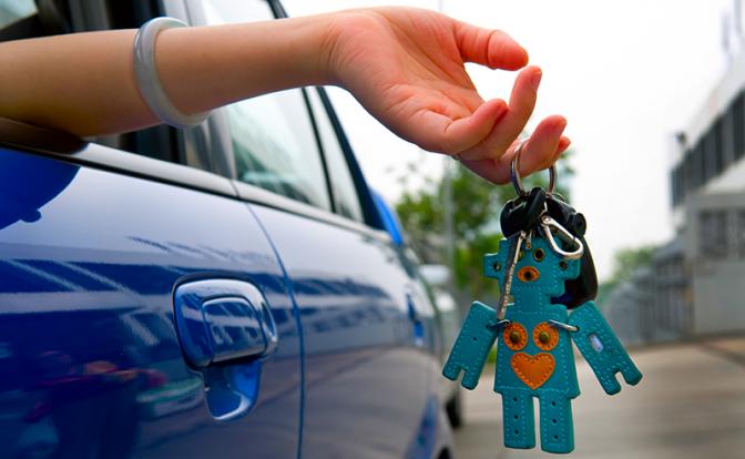 Эксперт предупредил о мошенниках при покупке авто на маркетплейсах