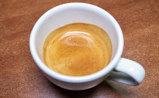 Нарколог рассказал, кому опасно пить кофе