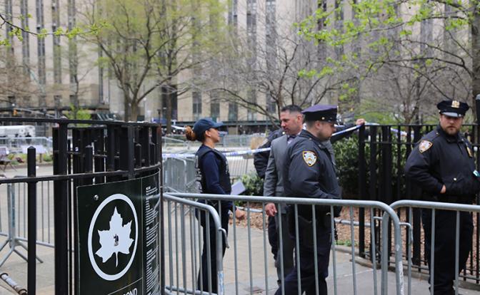 В США умер мужчина, поджегший себя у здания суда, где идёт процесс над Трампом