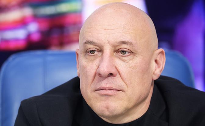 На фото: певец и композитор Денис Майданов