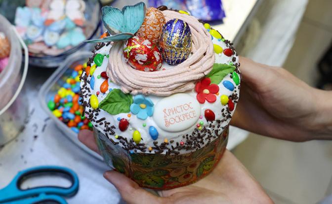 Диетолог сообщила, кому нельзя куличи на Пасху