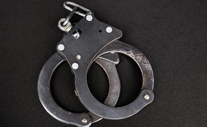 Внезапно умер мужчина, обвинённый в убийстве и расчленении своей подруги в Оребуржье