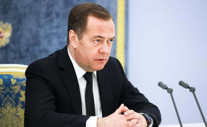 На фото: заместитель председателя Совета безопасности РФ Дмитрий Медведев