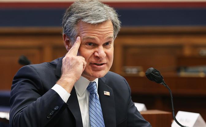 На фото: директор Федерального бюро расследований (ФБР) США Кристофер Рей